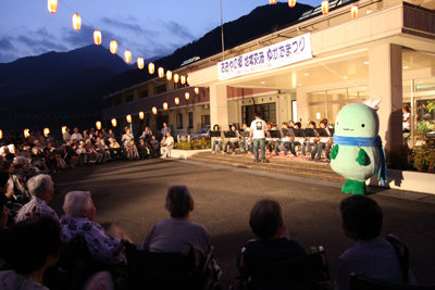 100819yukatamaturi1.jpg