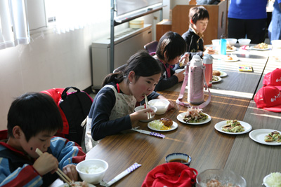 131117agr-eat.jpg