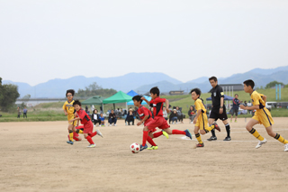 180430soccer2.jpg