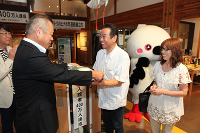 140913kounotori400-1.jpg